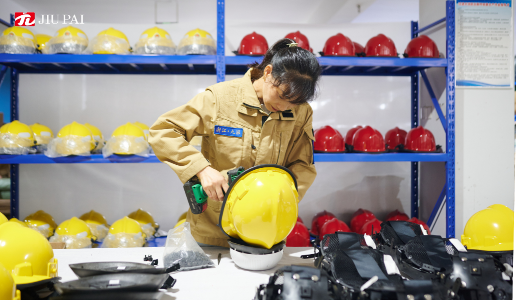 custom firefighter helmet manufacturer