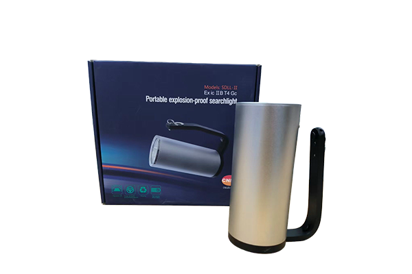 Portable explosion-proof searchlight